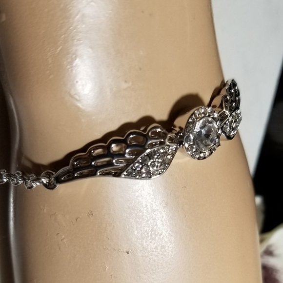 Angel Wings Design Bracelet Friendship Gift ideas Monday Noon New Old Stock - Picture 6 of 15
